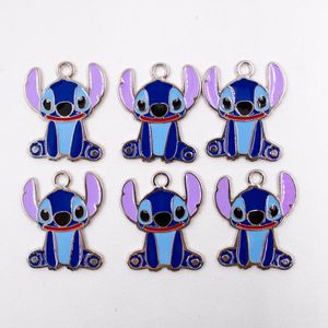 PINGENTE RESINADO STITCH SENTADO 31MM COM 6 PEÇAS EM ZAMAC