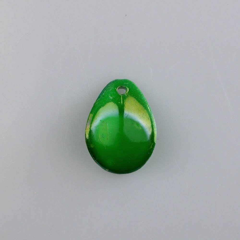 PINGENTE-PETALA-LEITOSA-IRISADA-12X17MM-EM-ACRILICO-COM-500GR-434---Verde-AB