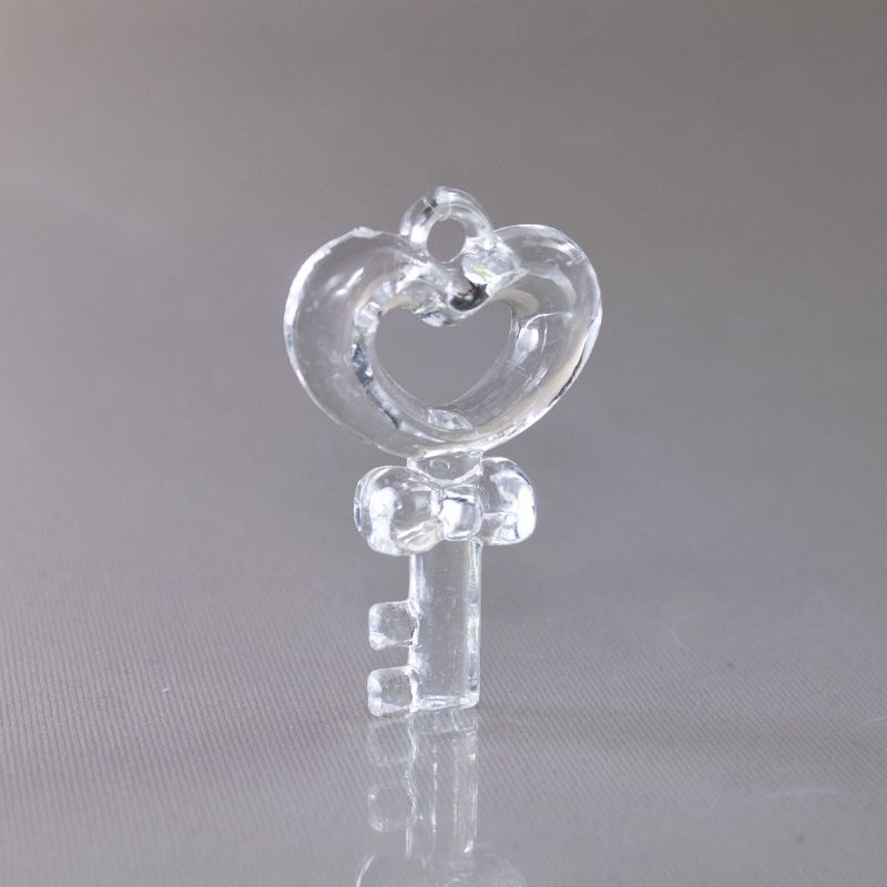 PINGENTE-CHAVE-DE-ACRILICO--44X30MM-500GR-001---CRISTAL-TRANSPARENTE-001