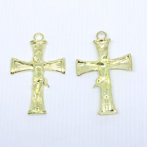 PIINGENTE CRUZ COM CRISTO 41X65MM EM FUNDIÇAO COM 50GR