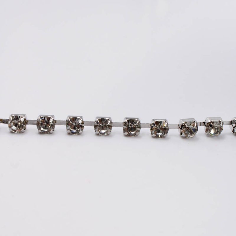 CORRENTE-DE-STRASS-SEPARADA-SS28-EM-VIDRO-COM-27-METROS---101K---CRISTAL-101