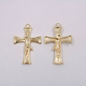 PINGENTE CATAFORETICO CRUCIFIXO 64X41MM EM ZAMAC COM 02 PEÇAS