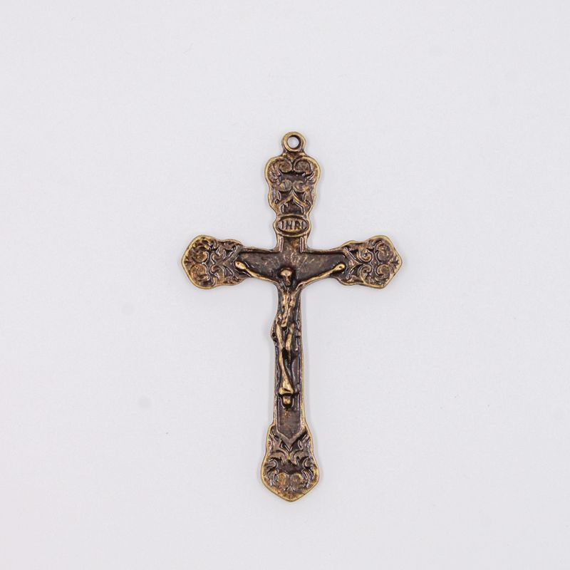 PINGENTE-CRUCIFIXO-TRABALHADO-70X42MM-EM-ZAMAC-O-KG---OURO-VELHO