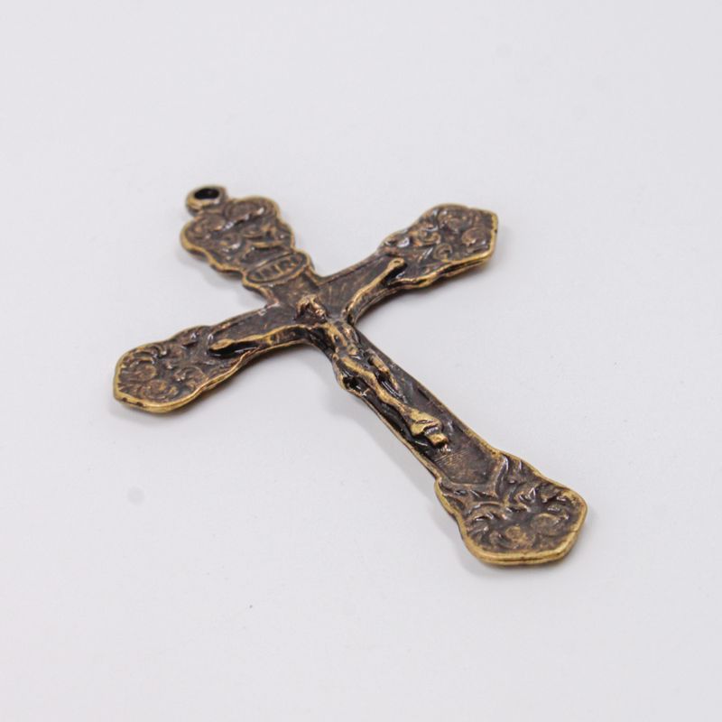 PINGENTE-CRUCIFIXO-TRABALHADO-70X42MM-EM-ZAMAC-O-KG---OURO-VELHO