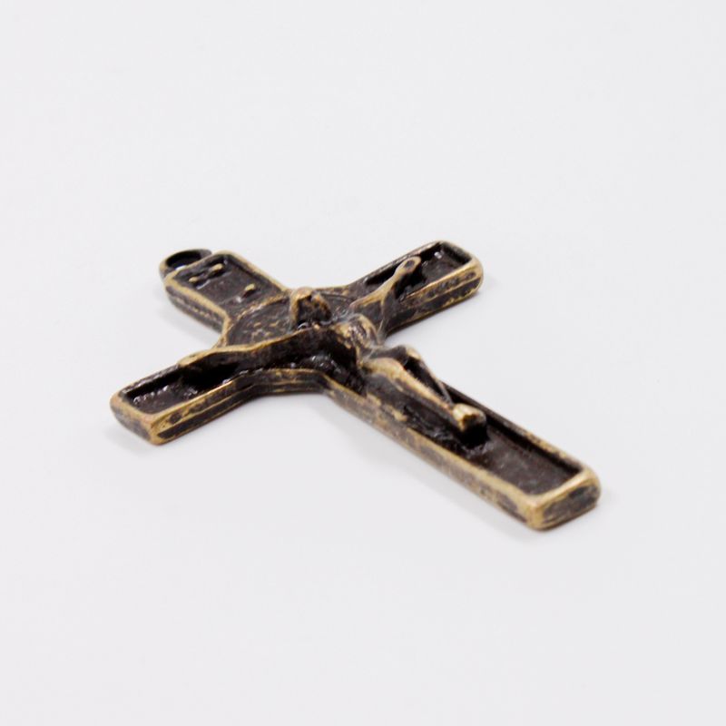 PINGENTE-CRUCIFIXO-TRABALHADO-70X40MM-EM-ZAMAC-O-KG---OURO-VELHO
