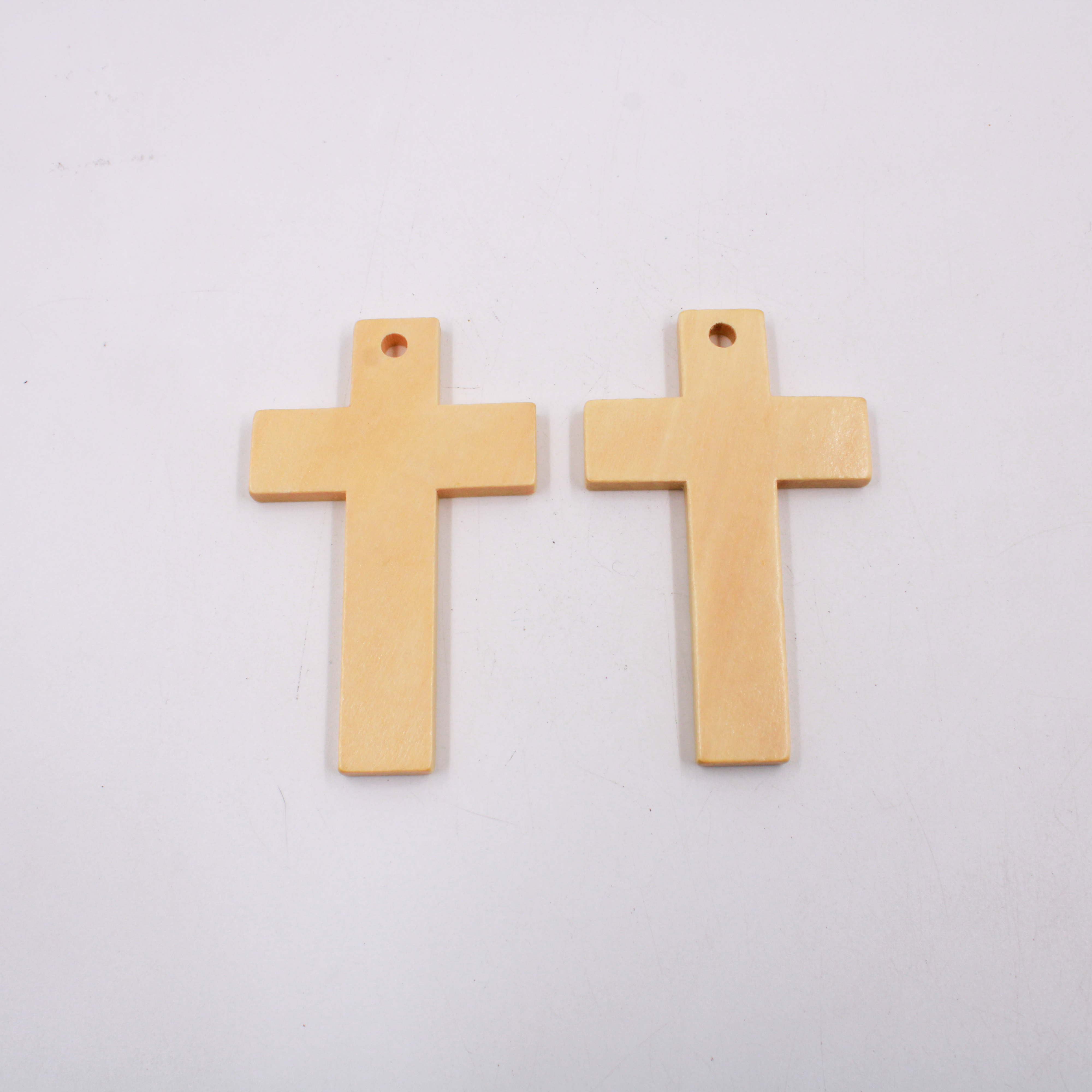 ENTREMEIO-CRUZ-08X05-CM-EM-MADEIRA-COM-05-UN---590---BEGE-590