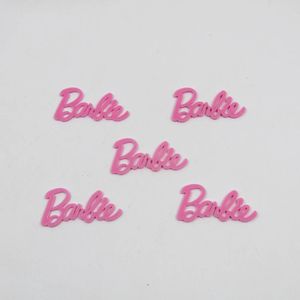 APLIQUE LOGO BARBIE 50X25MM EM ACRILICO COM 50 PEÇAS