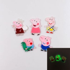 APLIQUE KIT PEPPA PIG FLUORESCENTE 30MM EM PVC COM 50 PEÇAS