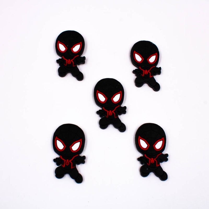 APLIQUE-HEROI-HOMEM-ARANHA-MILES-45X25MM-EMBORRACHADO-COM-05-PECAS---262D---PRETO-VERMELHO