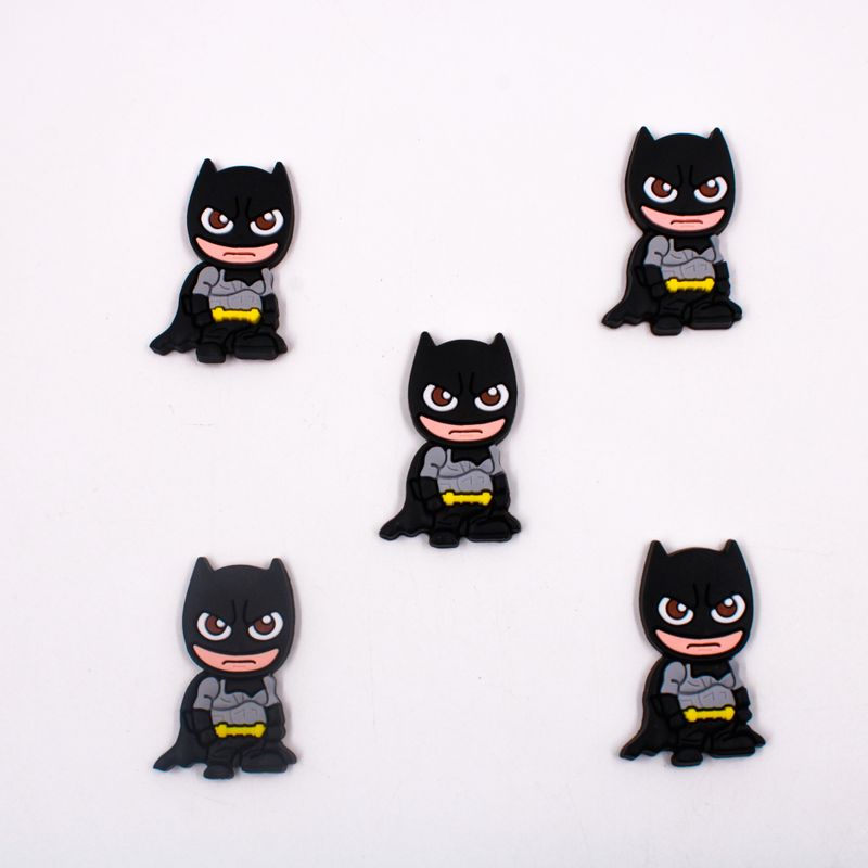 APLIQUE-HEROI-BATMAN-44X27MM-EMBORRACHADO-COM-50-PECAS---225---PRETO-225