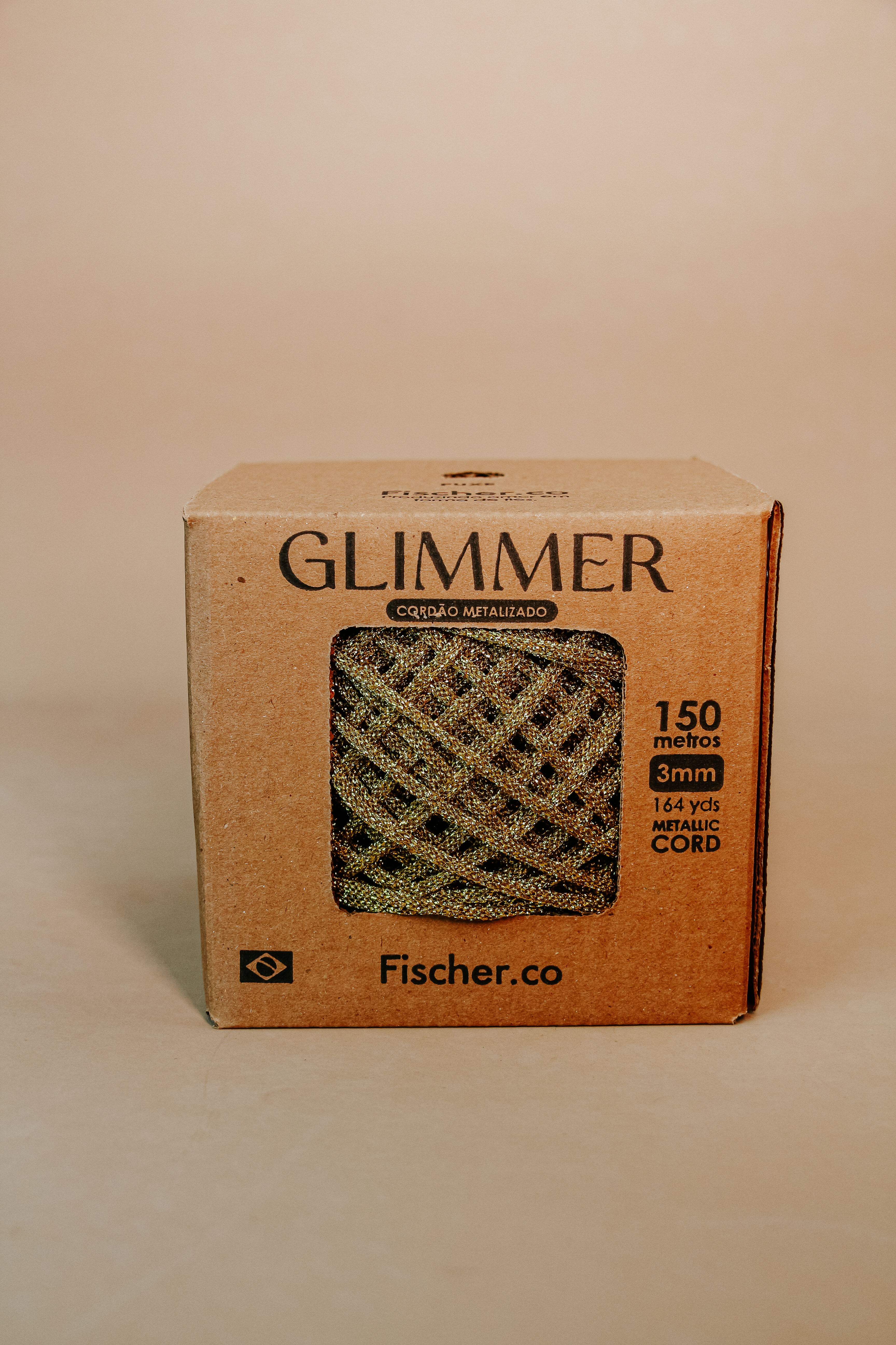 FIO-GLIMMER-EM-POLIESTER-COM-150G---5002FM---DOURADO