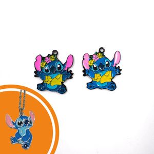 PINGENTE STITCH DE CAMISA 30MM EM ZAMAC COM 02 PEÇAS