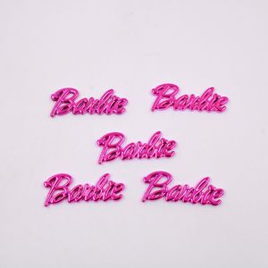 APLIQUE LOGO BARBIE 50X19MM EM PLASTICO COM 50 PEÇAS