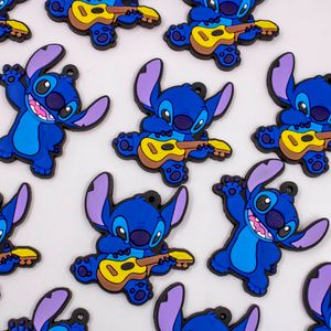 PINGENTE STITCH VIOLÃO 57X54MM EMBORRACHADO COM 05 PEÇAS