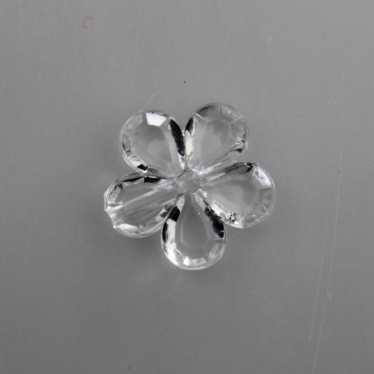 FLOR-TREVO-PASSANTE-20MM-EM-ACRILICO-COM-50GR-001---CRISTAL-TRANSPARENTE-001