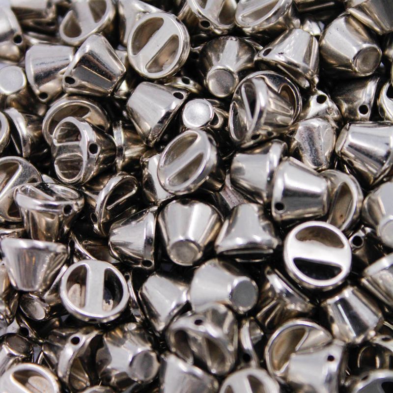 CHATON-PIRAMIDE-10MM-PARA-COSTURA-COM-50G---NIQUEL