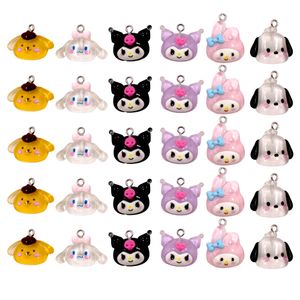 PINGENTE HELLO KITTY 20MM EM RESINA COM 10 PEÇAS
