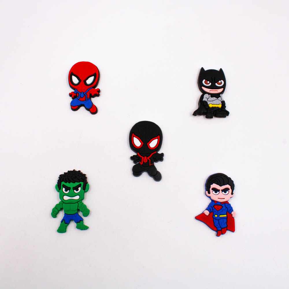 APLIQUE KIT SUPER HEROIS SORTIDOS 44MM EMBORRACHADO COM 5 PEÇAS