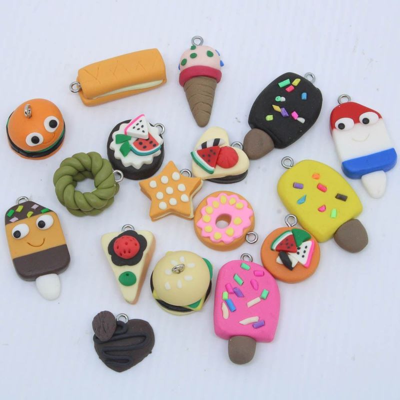 PINGENTE-DOCES-MISTURADOS-EM-RESINA-COM-5-PECAS-103---COLORIDO-103