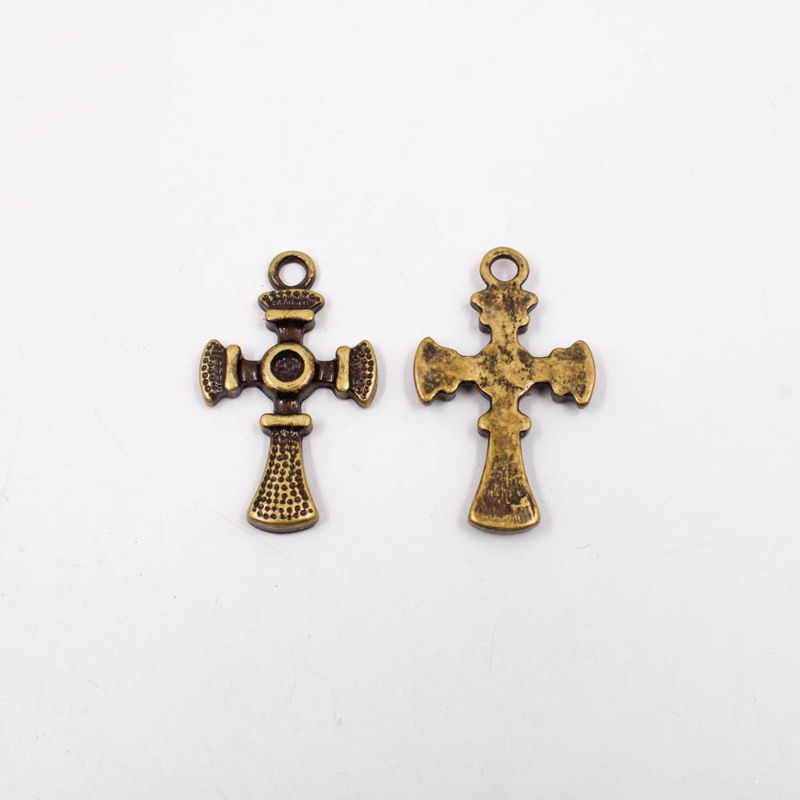 PINGENTE-CRUZ-TRABALHADA-43X21MM-EM-ZAMAC-COM-12-PECAS---OURO-VELHO