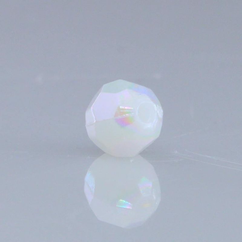 BOLA-SEXTAVADA-LEITOSA-IRISADA-PASSANTE-06MM-EM-ACRILICO-COM-50GR-209---BRANCO-209
