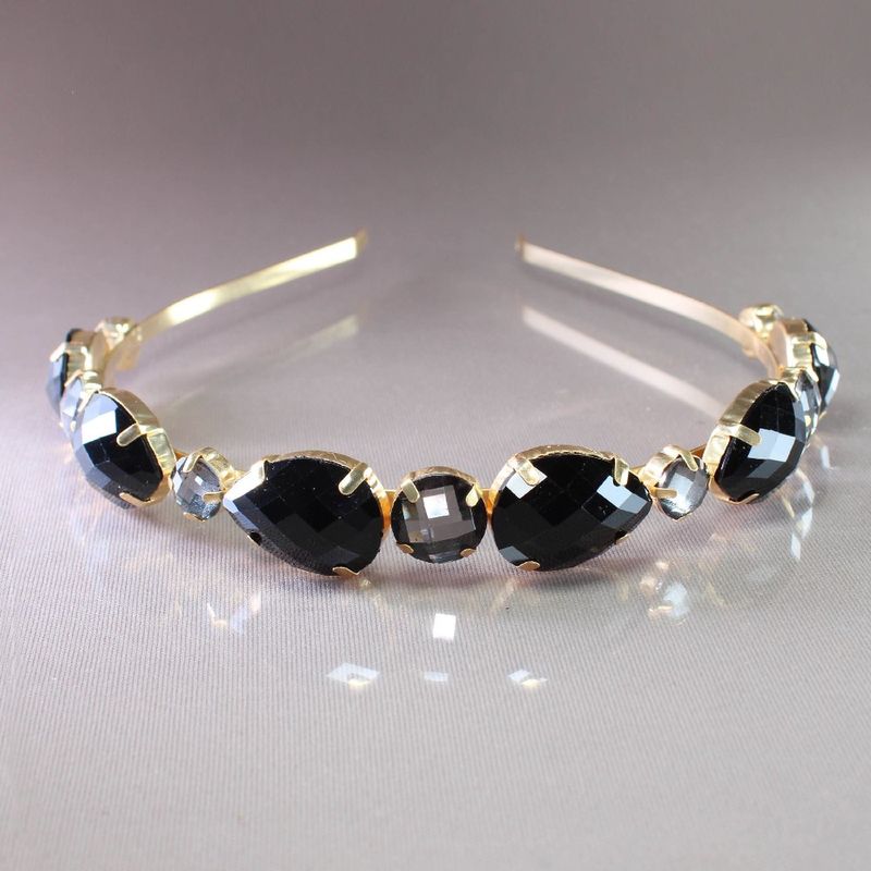 TIARA-ENGRAMPADA-GOTA-EM-FERRO-COM--1-UNIDADE-225---PRETO-225