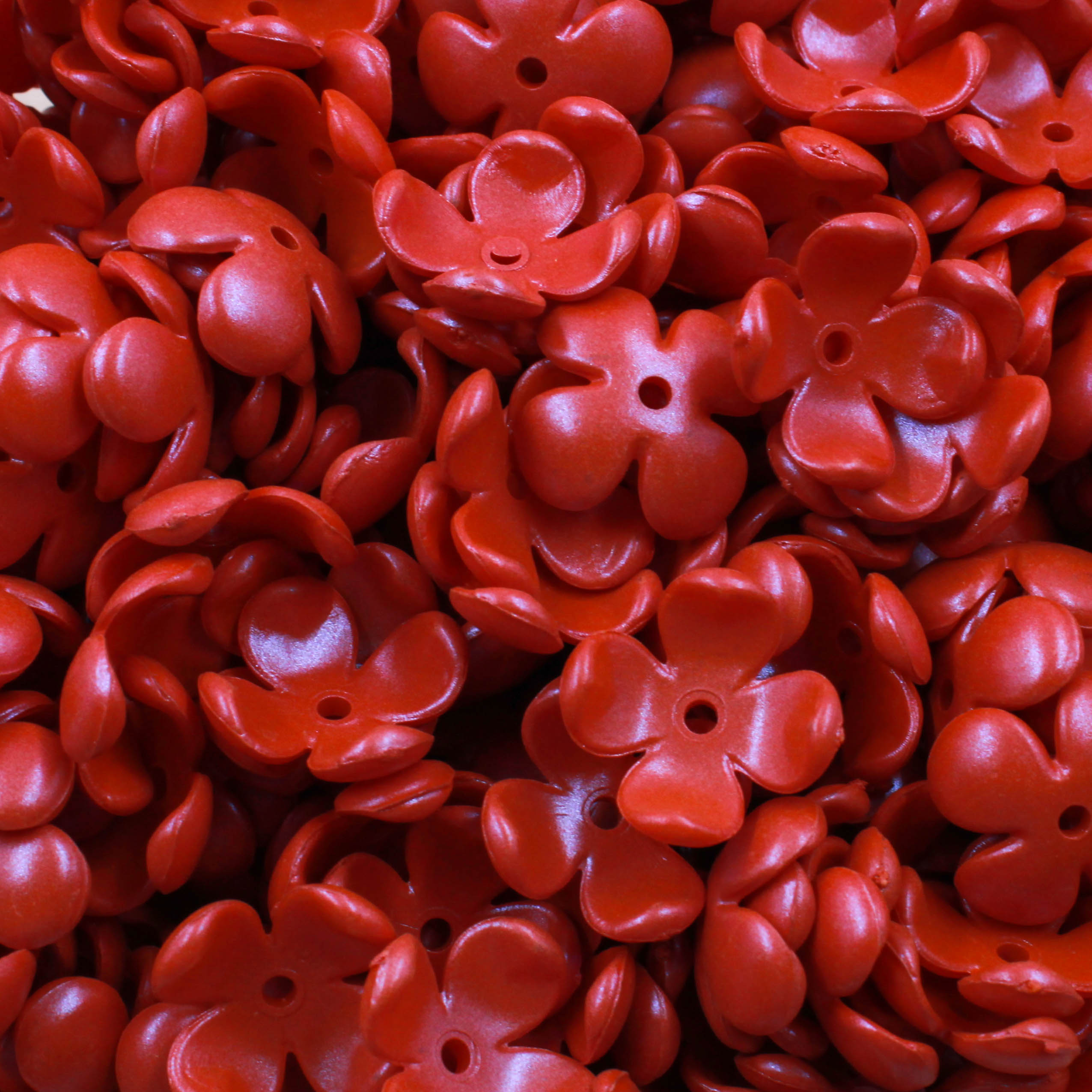 ENTREMEIO-FLOR-16MM-EM-ACRILICO-COM-25GR---077B---VERMELHO-AB