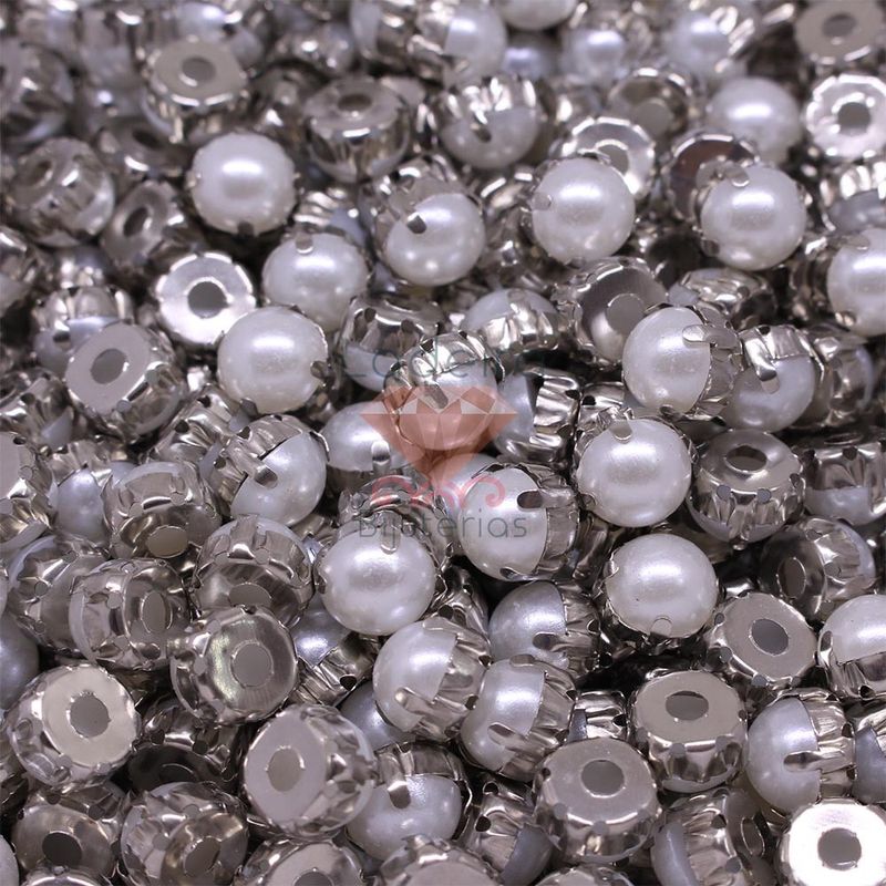 CHATON-ENGRAMPADO-REDONDO-COM-PEROLA-10MM-EM-ABS-COM-50-PECAS---109P---BRANCO-NIQUEL