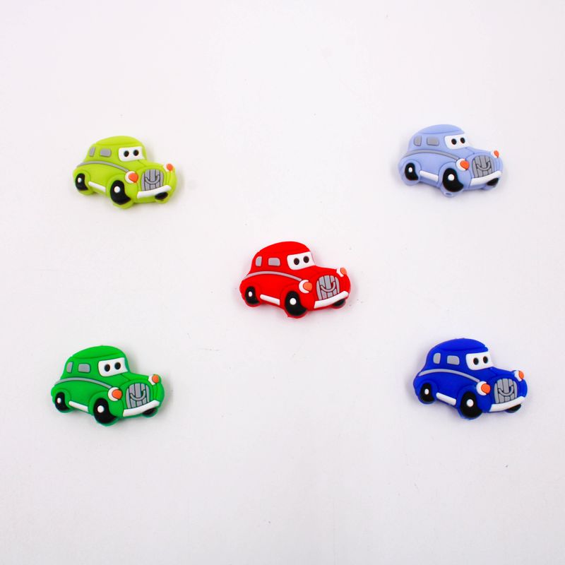 ENTREMEIO-CARRO-PARA-PRENDEDOR-DE-CHUPETA-30MM-EM-SILICONE-COM-05-PECAS---COLORIDO