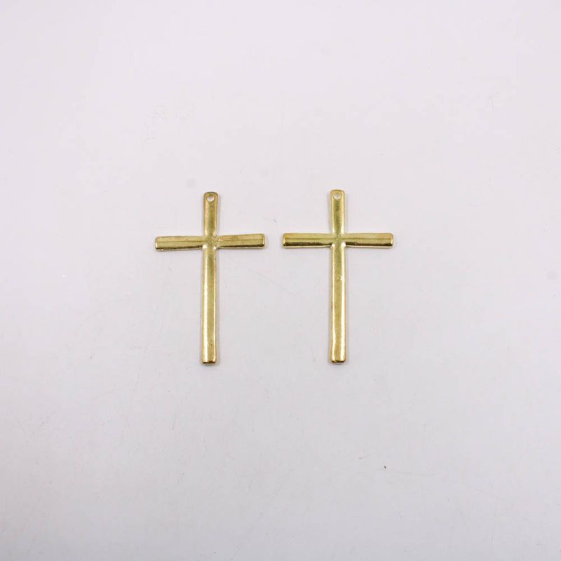 PINGENTE-CRUZ-LISA-61X38MM-EM-ZAMAC-COM-12-PECAS---DOURADO