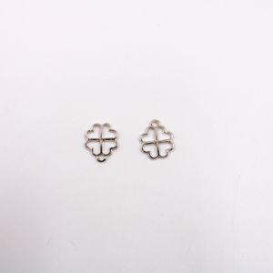 PINGENTE TREVO DE QUATRO FOLHAS 16X16MM EM ZAMAC COM 100GR