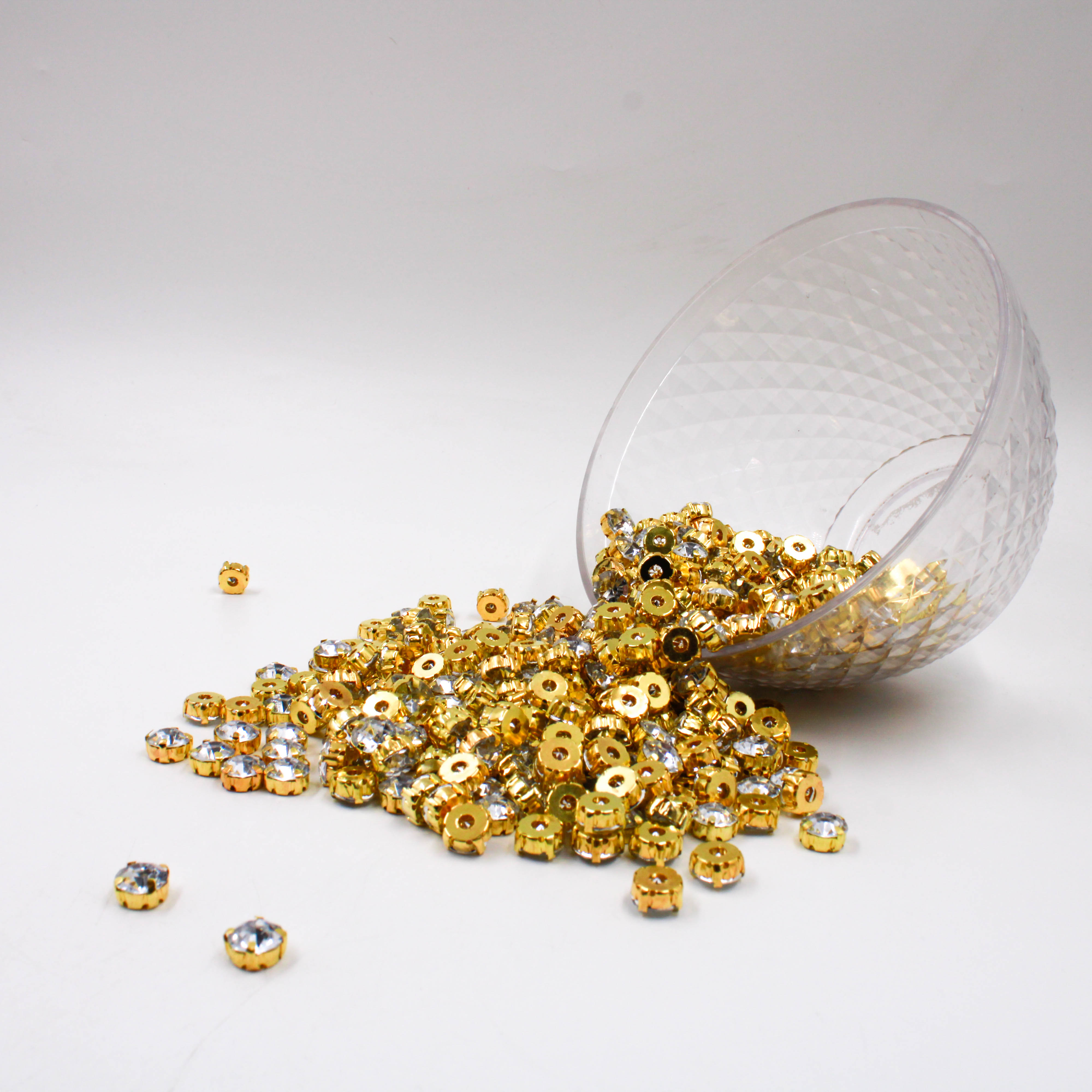 CHATON-ENGRAMPADO-REDONDO-10MM-EM-METAL-E-ACRILICO-500-PECAS---073---DOURADO-073