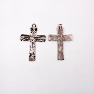 PINGENTE CRUZ 67X45MM EM ZAMAC COM 100GR