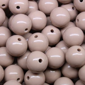 BOLA PLASTICA LEITOSA PASSANTE 14MM COM 500GR