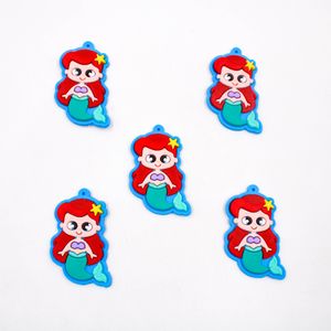 PINGENTE PEQUENA SEREIA 45X30MM EMBORRACHADO COM 50 PEÇAS