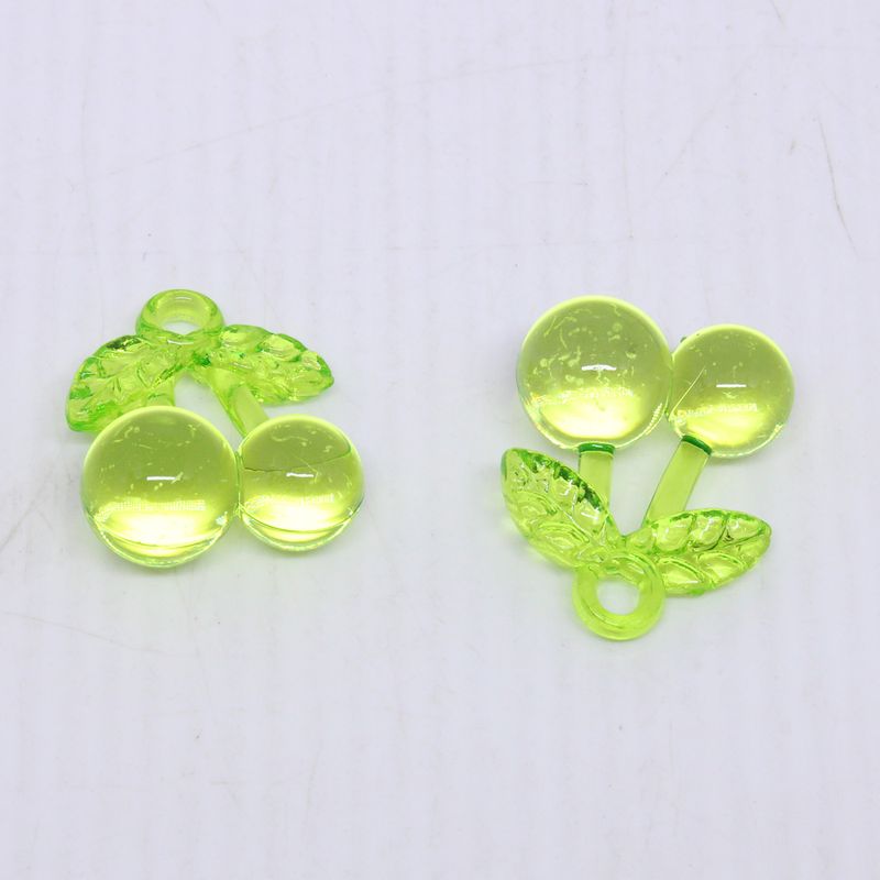 PINGENTE-CEREJA-21X26MM-EM-ACRILICO-COM-500GR-035---VERDE-CLARO
