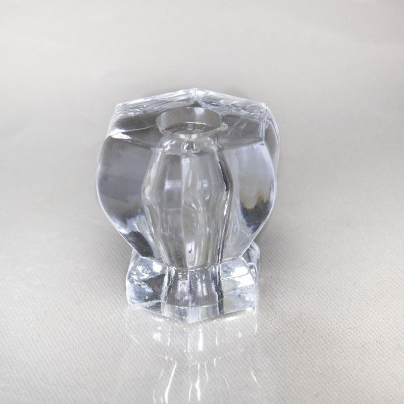 PUXADOR-PASSANTE-29X27MM-EM-ACRILICO-COM-500GR-001---CRISTAL-TRANSPARENTE-001