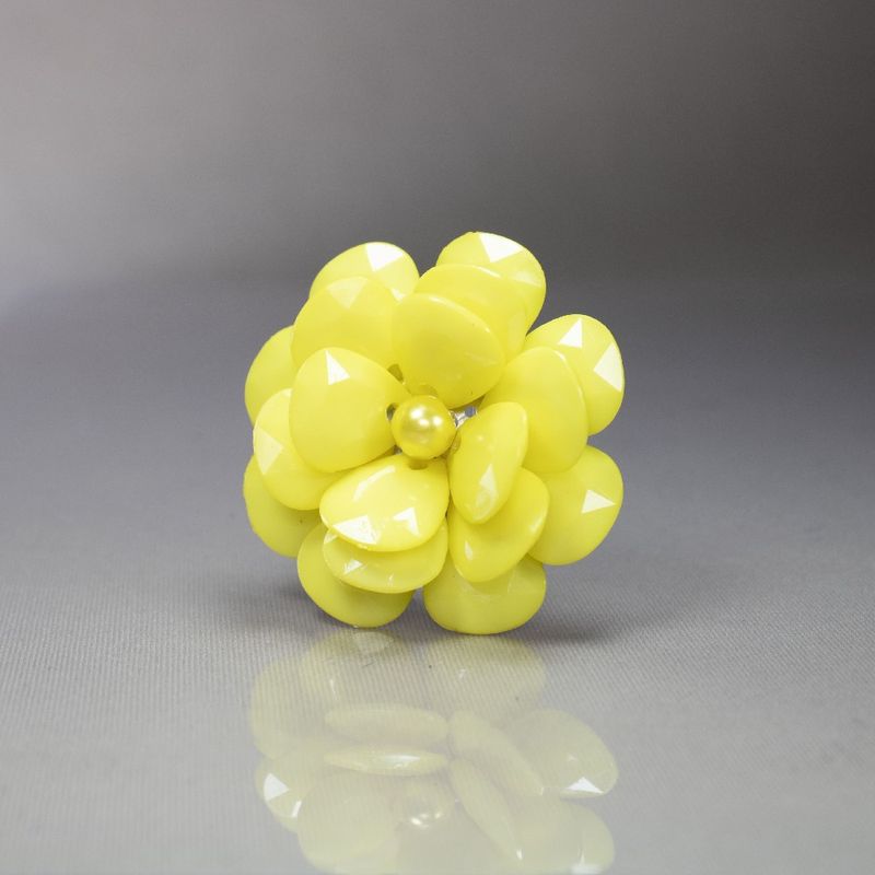 FLOR-COM-PENEIRA-55MM-COM--50-PECAS-022---AMARELO-22