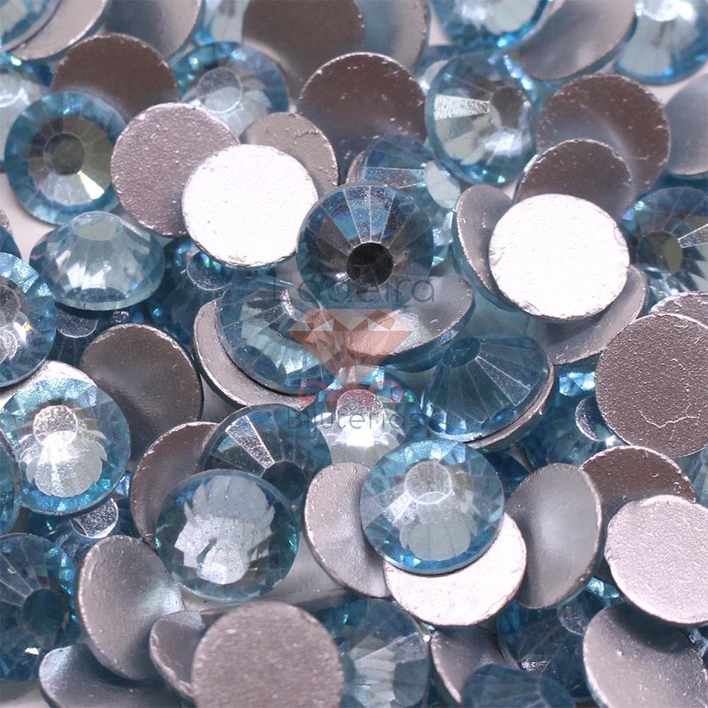 CHATON-PARA-COLAGEM-REDONDO-SS40-EM-CRISTAL-COM-144-PECAS-118KR---AZUL-BEBE
