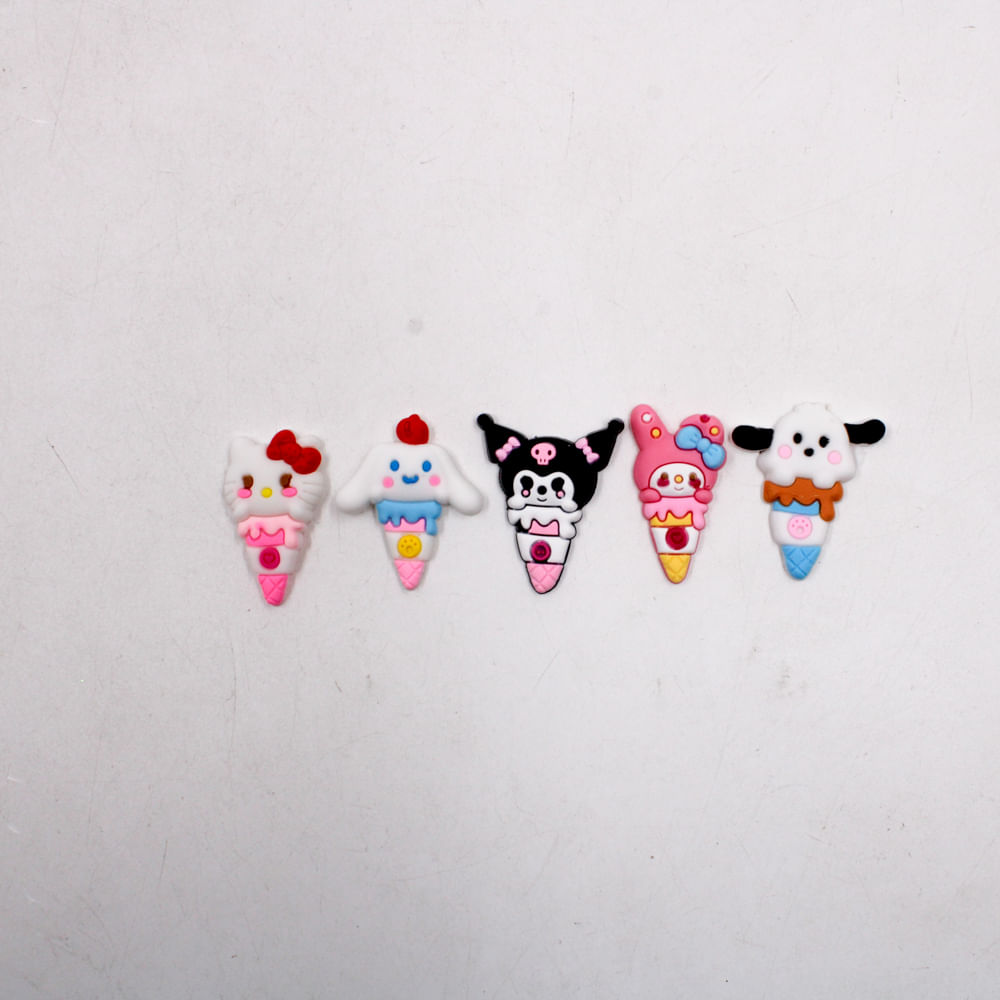 KIT APLIQUE TURMA DA HELLO KITTY SORVETE 40MM  EM PVC COM 200 PEÇAS
