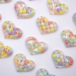 Aplique Coraçao Com Bolinhas 28Mm Em Resina Com 100 Peças