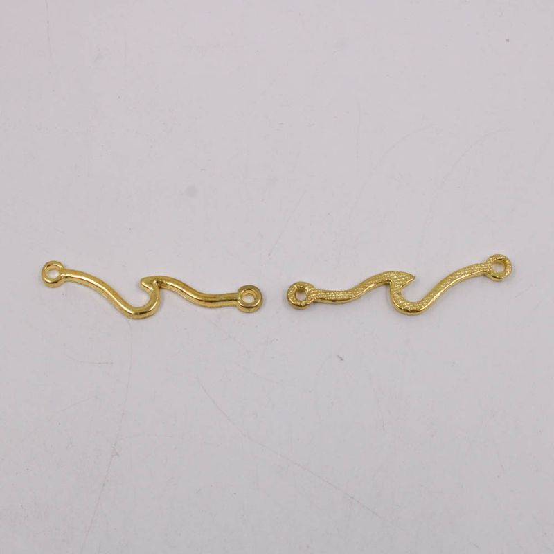 PINGENTE-ONDA-DO-MAR-8MM-EM-ZAMAC-COM-12-PECAS---DOURADO