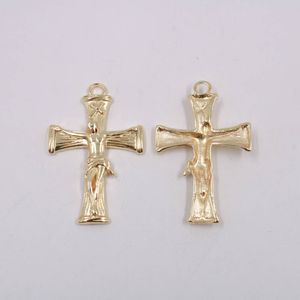 PINGENTE CATAFORETICO CRUCIFIXO 64X41MM EM ZAMAC COM 02 PEÇAS