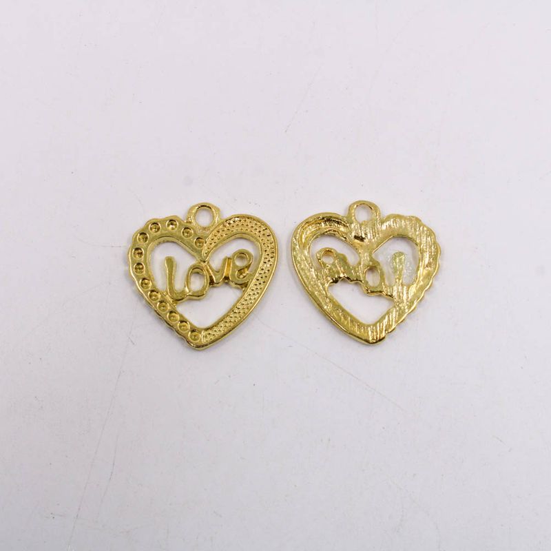 PINGENTE-CORACAO-LOVE-23MM-EM-ZAMAC-COM-12-PECAS---DOURADO