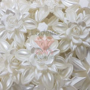 Flor Perola Em Abs Com Furo 250G