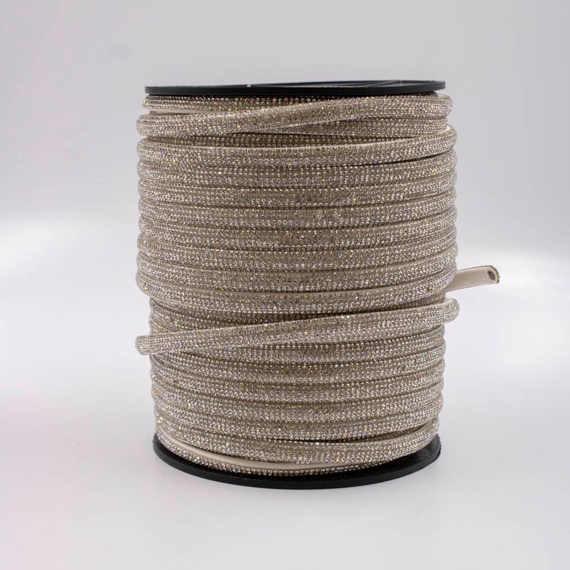 TUBO-DE-STRASS-MEIA-CANA-08MM-COM-01-METRO---079---CRISTAL-AB-079