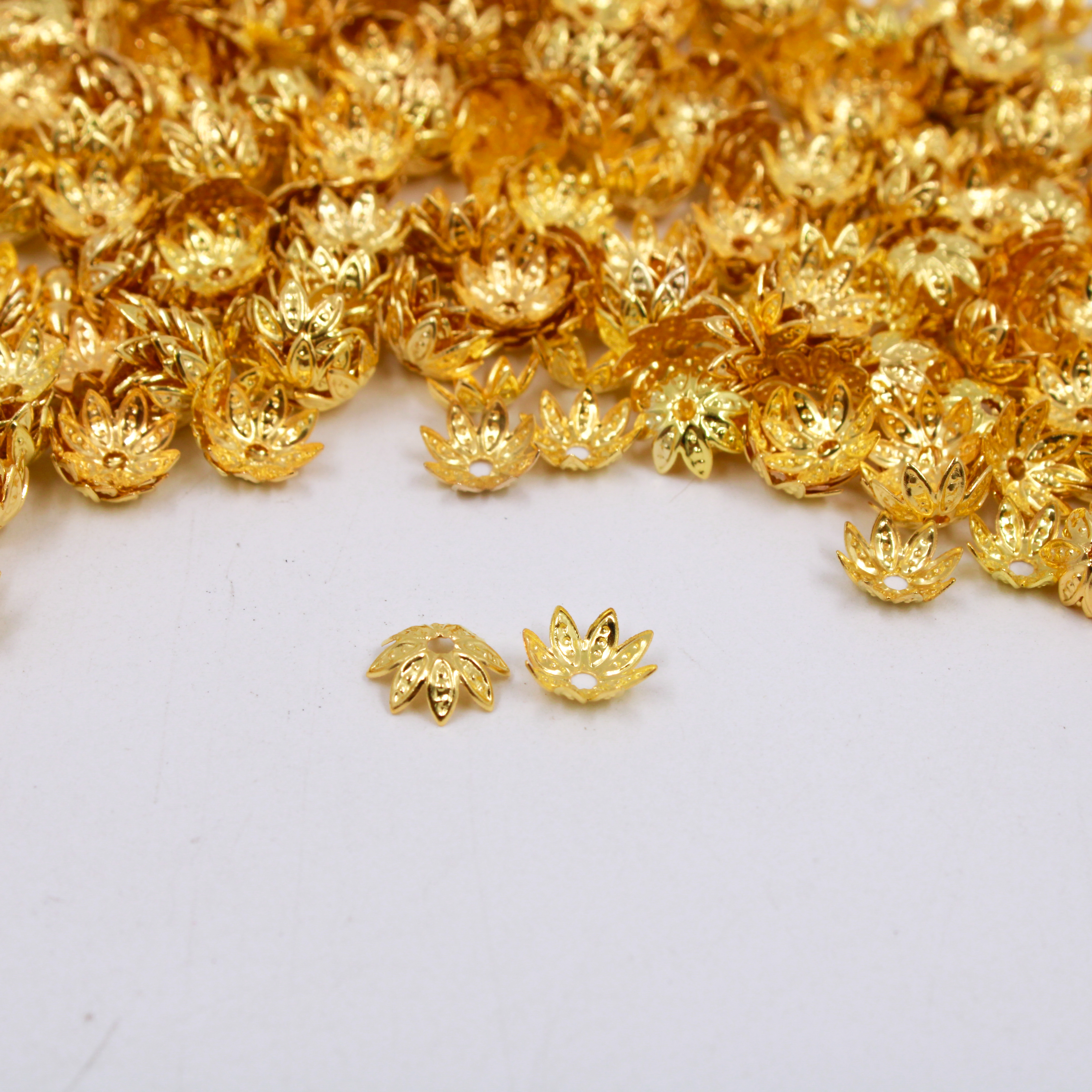 TULIPA-FLOCO-DE-NEVE-08MM-EM-FERRO-COM-1000-PECAS---DOURADO