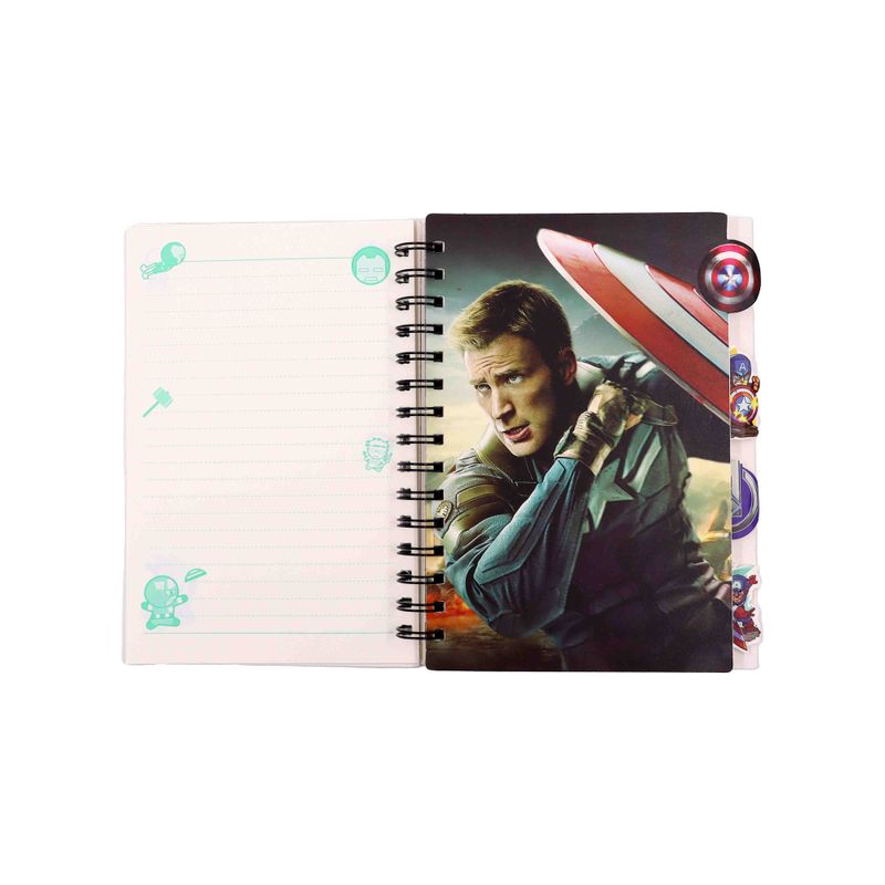 CADERNO-OS-VINGADORES-165X175CM-UNIDADE---556---MODELO-1