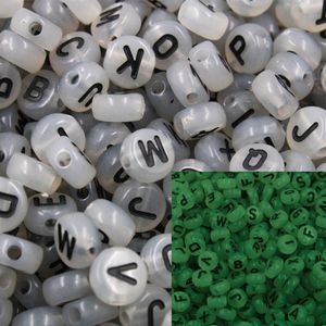 Miçanga Entremeio Redondo Com Letra Neon 07Mm Em Plastico Com 250G