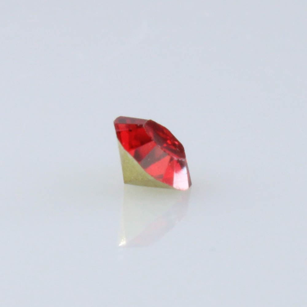 STRASS-SS18-EM-RESINA-COM-4320-PECAS-004Y---VERMELHO-SLAM
